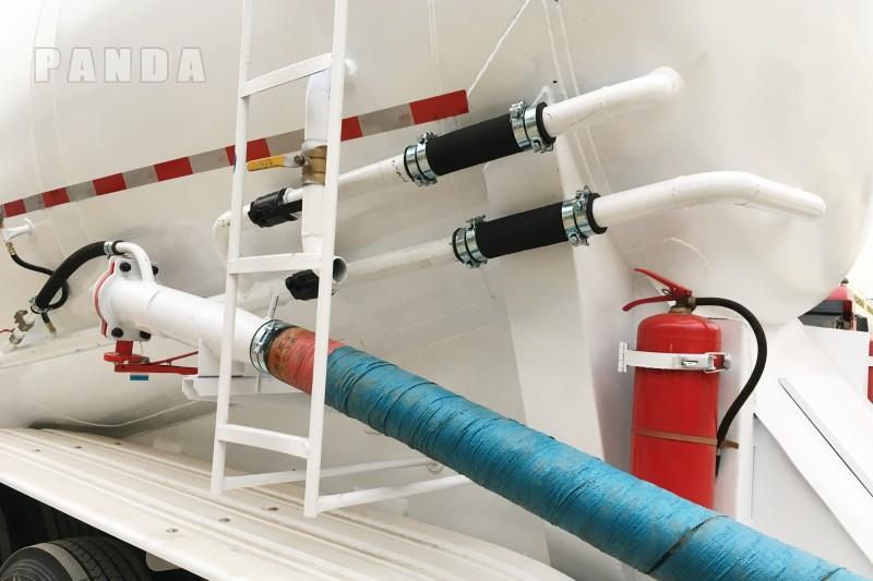 safty-ladder Cement tanker top access ladder and safety handrail