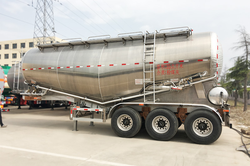 Panda Mech aluminum cement trailer for pneumatic dry bulk transport